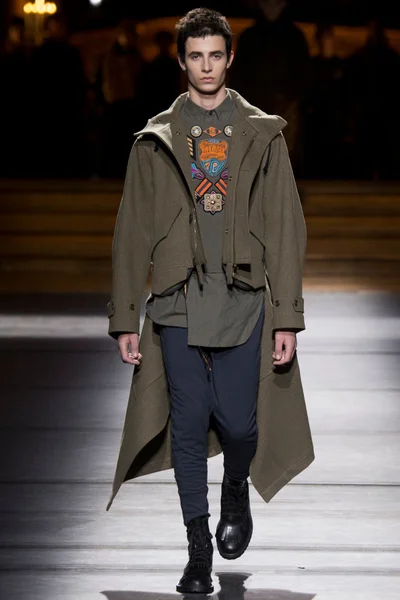 Look 31